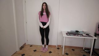 【69堂午夜视频】她会知道如何不偿还债务用骚货的肉穴来让大鸡巴飞一般的感觉